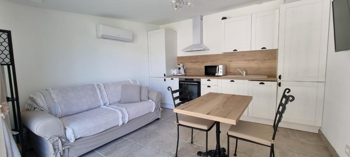 Les Bois De Zola Entre Provence Et Luberon Aparthotel Saint-Esteve-Janson Exteriör bild