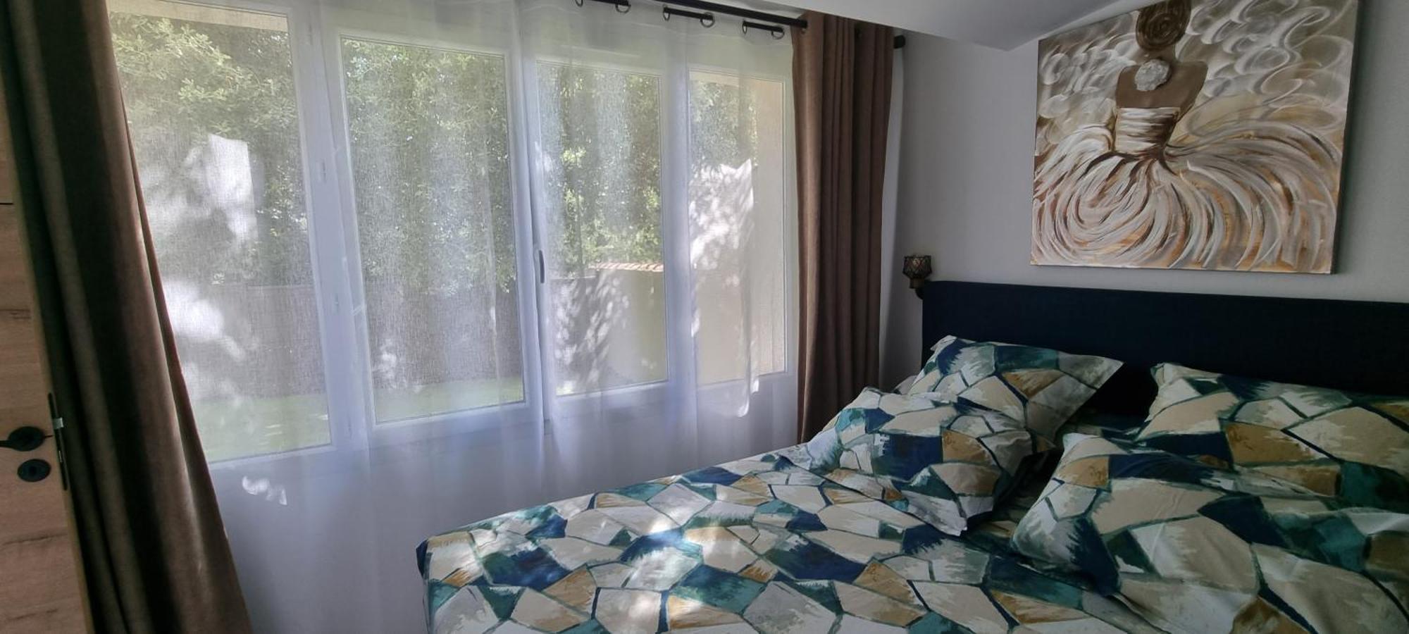 Les Bois De Zola Entre Provence Et Luberon Aparthotel Saint-Esteve-Janson Exteriör bild